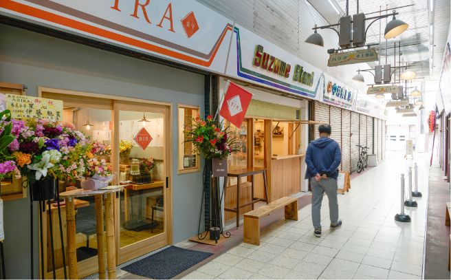 ノスタルジックな商店街