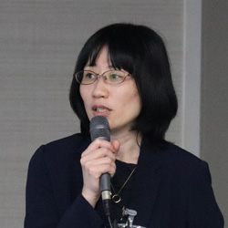 画像:発表の様子(榎本氏)