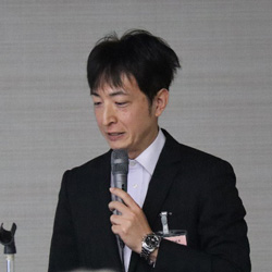 画像:発表の様子(高石氏)